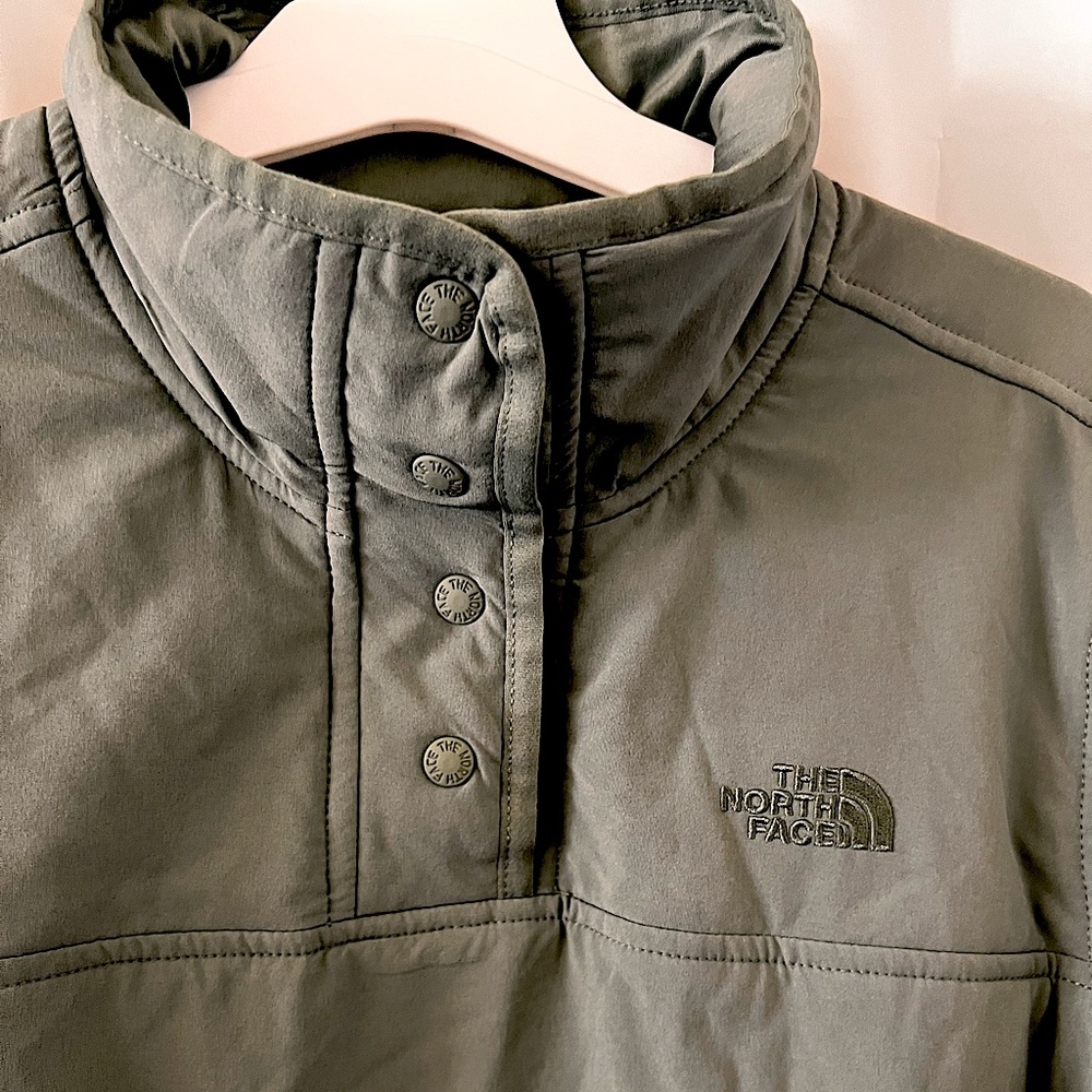 The North Face Women's Olive Pullover Jacket - Picture 3 of 6